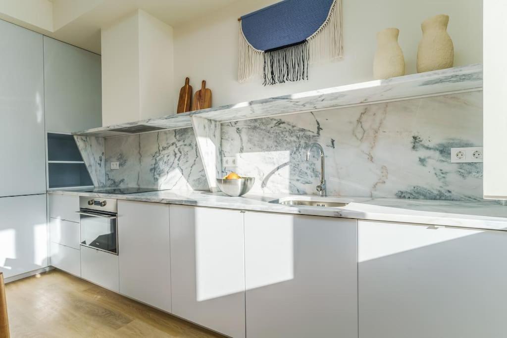 Modern & Bright - Faro Mercado Apt 22 ภายนอก รูปภาพ