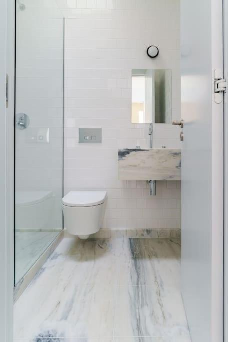 Modern & Bright - Faro Mercado Apt 22 ภายนอก รูปภาพ