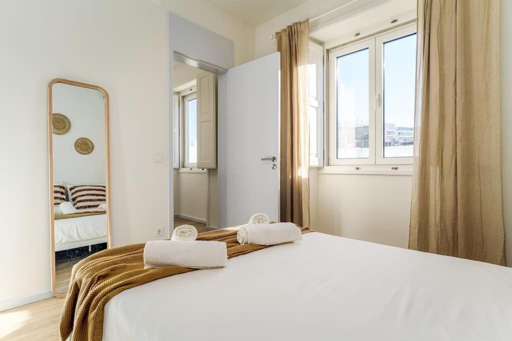 Modern & Bright - Faro Mercado Apt 22 ภายนอก รูปภาพ