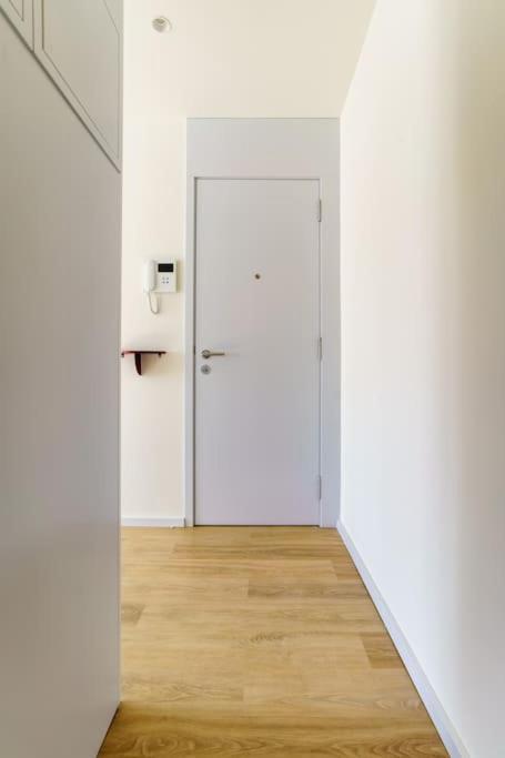 Modern & Bright - Faro Mercado Apt 22 ภายนอก รูปภาพ