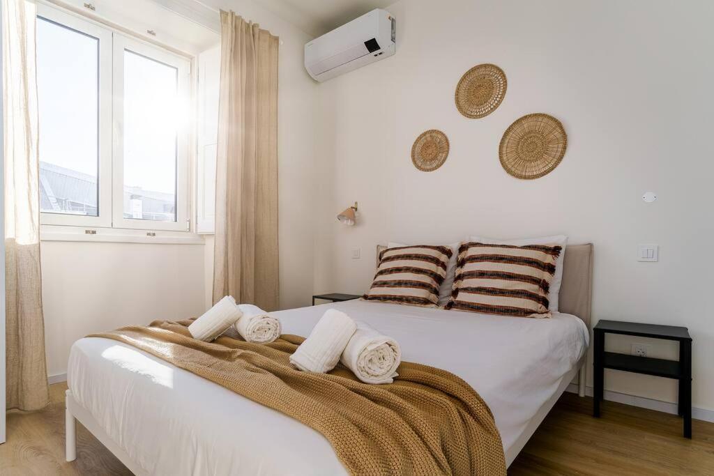 Modern & Bright - Faro Mercado Apt 22 ภายนอก รูปภาพ
